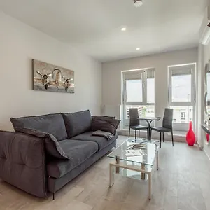 Fancy Penthouse With Lakeview W10 Apartment